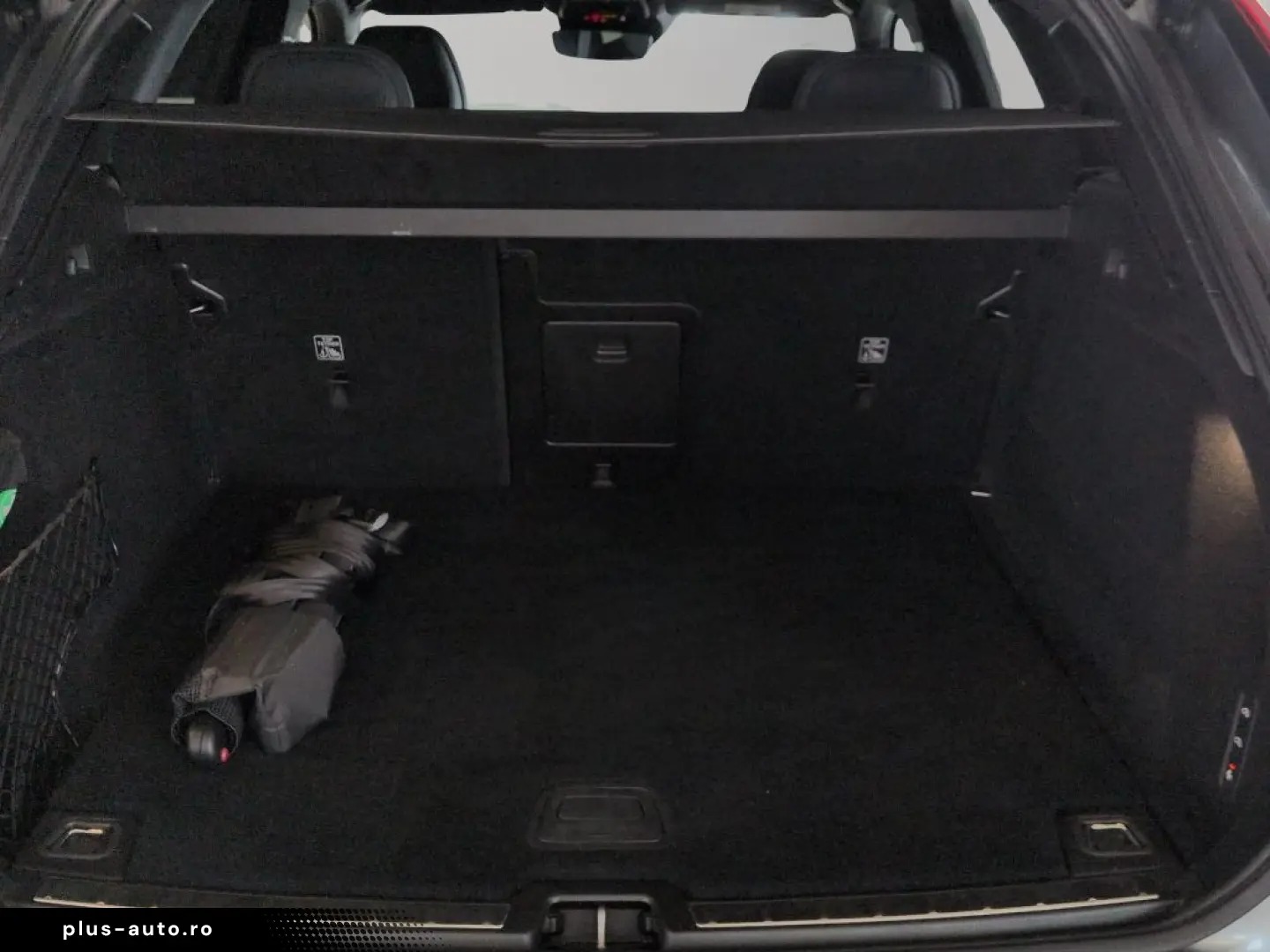 VOLVO XC60 B4 B R-Design Luft Pano 21-Zoll AHZV