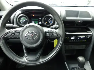 TOYOTA Yaris Cross 1.5 VVT-iE Hybrid FWD Klimaautomatik