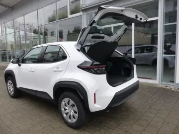 TOYOTA Yaris Cross 1.5 VVT-iE Hybrid FWD Klimaautomatik