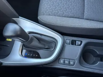 TOYOTA Yaris Cross Hybrid 1.5 Business Edition  CAM SHZ