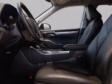 TOYOTA Highlander Hybrid Luxury 7-Sitzer  Navi Leder AH