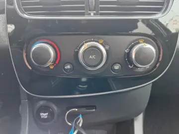 Renault Clio Estate Limited 0.9 TCe   2017   Benzină