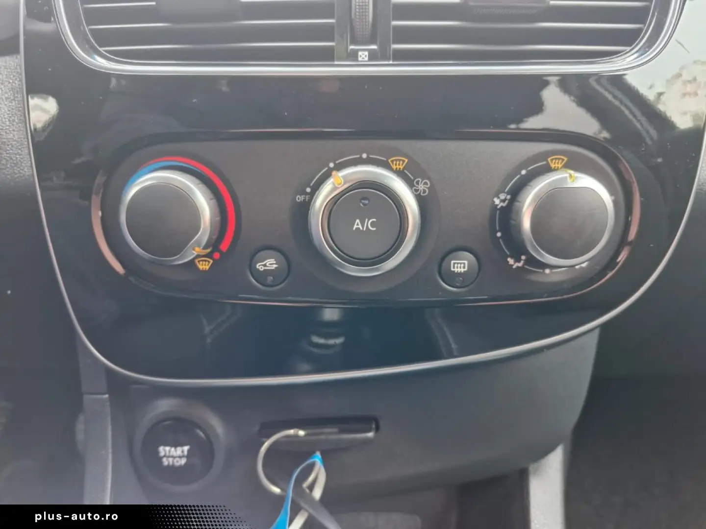 Renault Clio Estate Limited 0.9 TCe   2017   Benzină