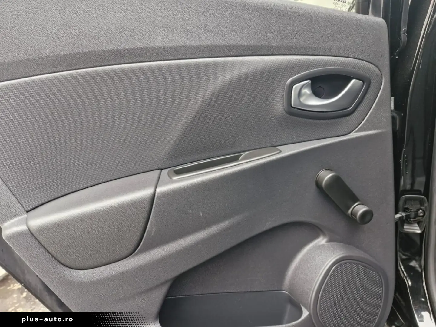 Renault Clio Estate Limited 0.9 TCe   2017   Benzină