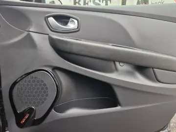 Renault Clio Estate Limited 0.9 TCe   2017   Benzină