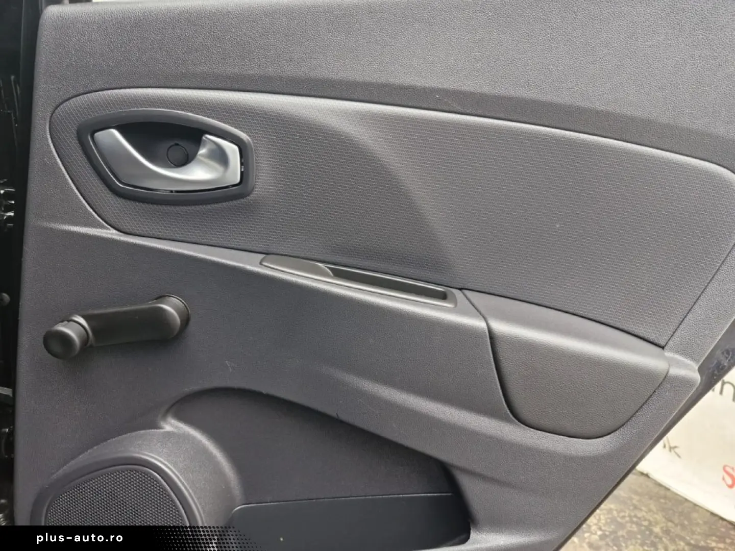 Renault Clio Estate Limited 0.9 TCe   2017   Benzină