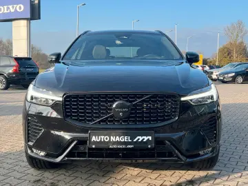 Volvo XC60 B5 AWD Plus Black Edition