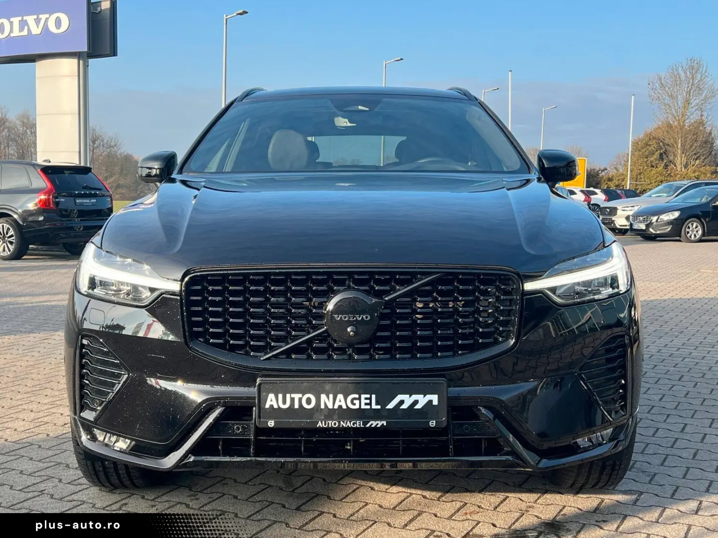 Volvo XC60 B5 AWD Plus Black Edition