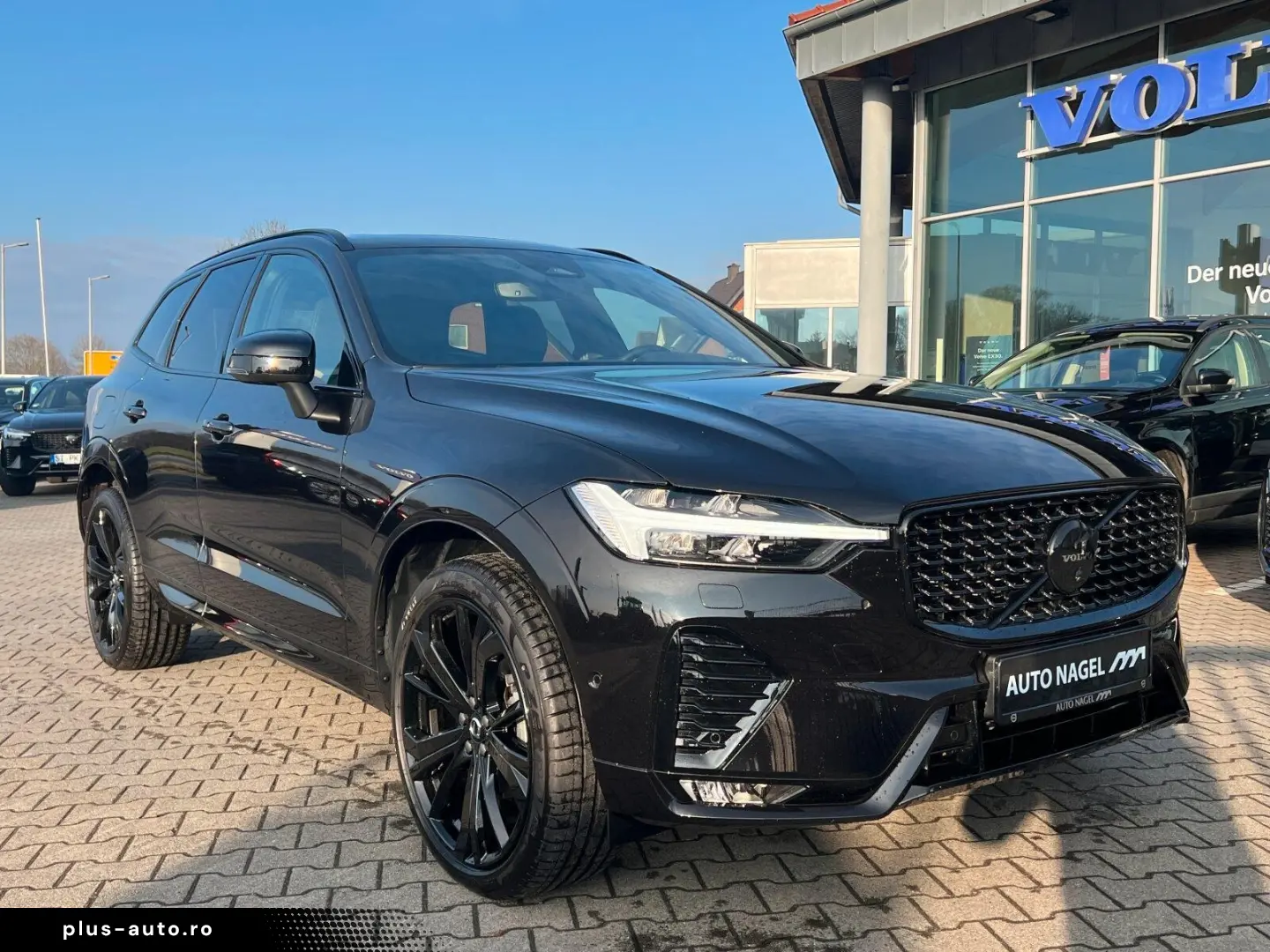 Volvo XC60 B5 AWD Plus Black Edition