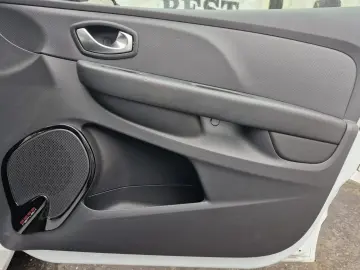 Renault Clio Estate   BENZINĂ   Euro 6   Rate Auto