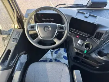 Mercedes-Benz Actros 2551LL
