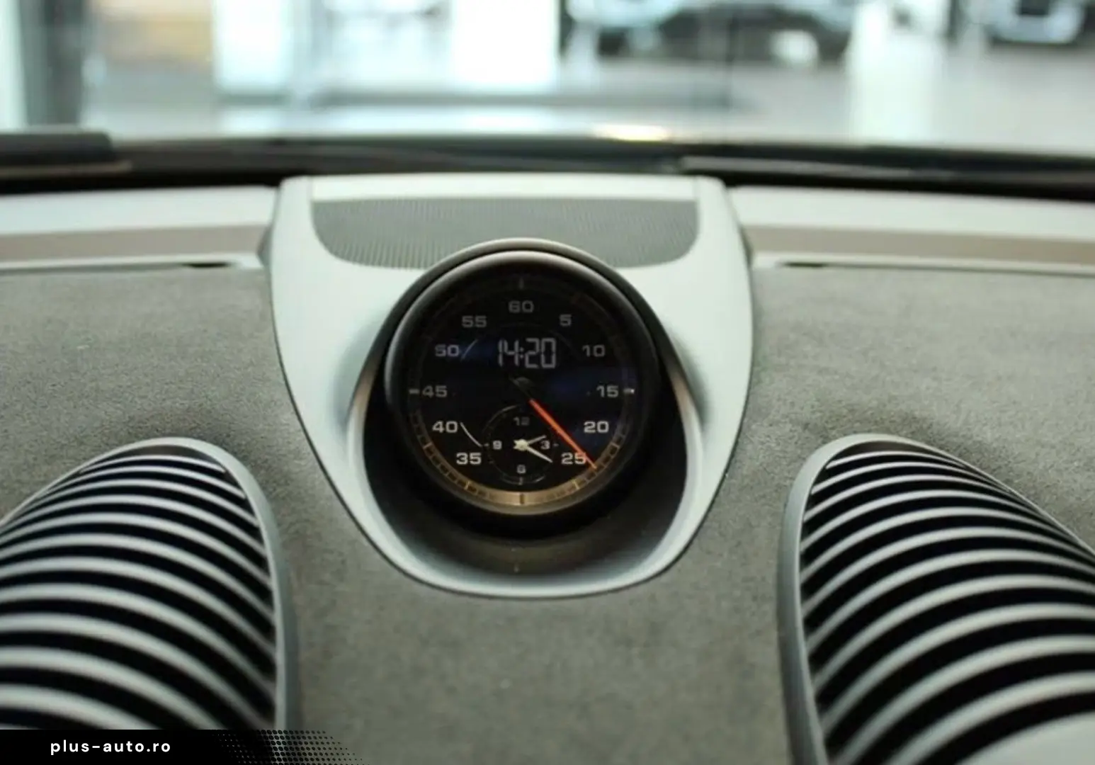 PORSCHE 718 Boxster Spyder RS Weissach