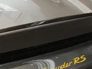 PORSCHE 718 Boxster Spyder RS Weissach