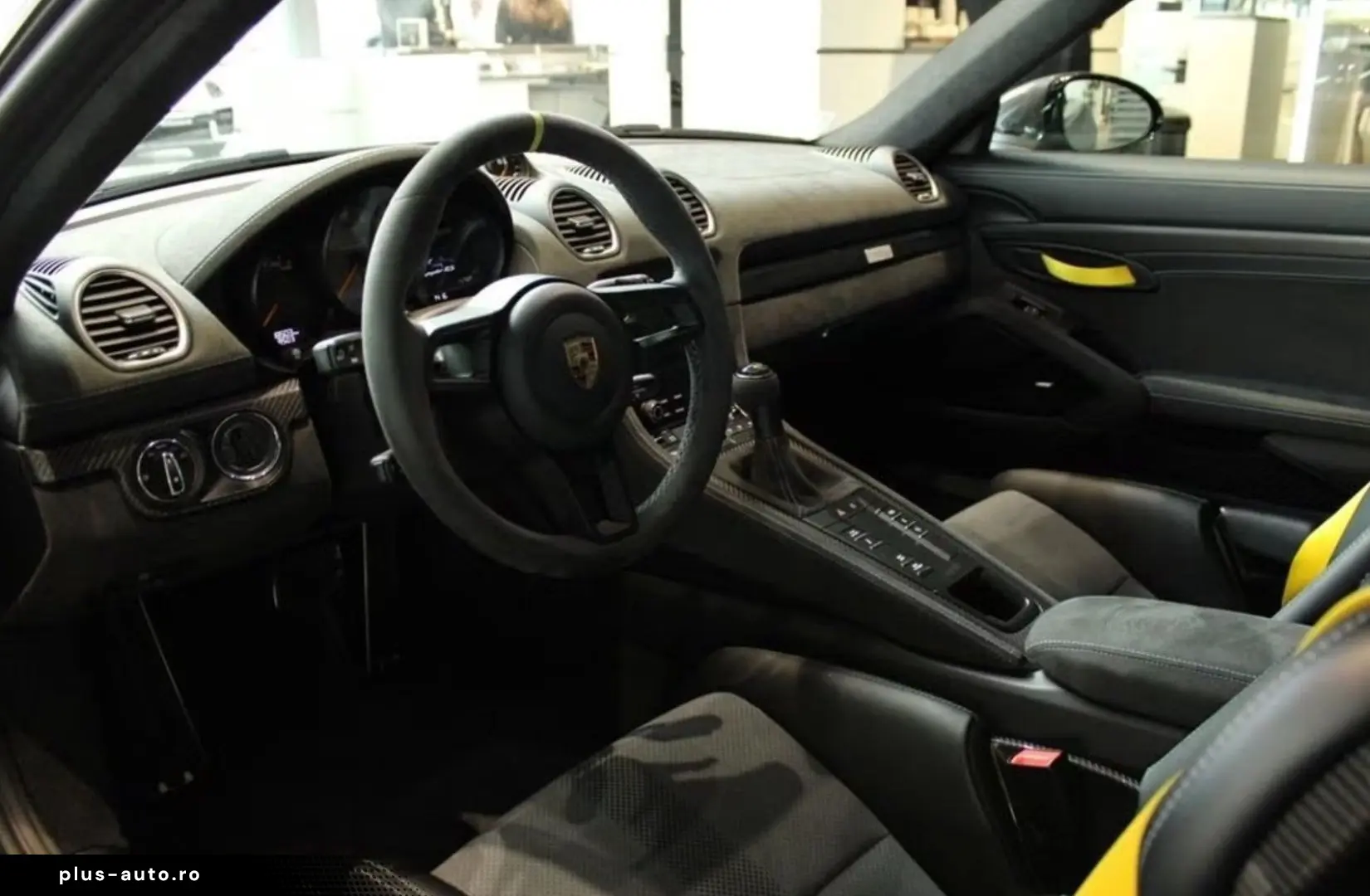 PORSCHE 718 Boxster Spyder RS Weissach