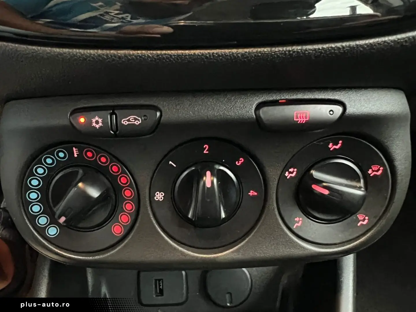 Opel Corsa 1.3 CDTI – Diesel – Manual – 74 Hp