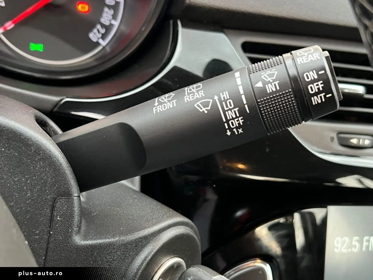 Opel Corsa 1.3 CDTI – Diesel – Manual – 74 Hp