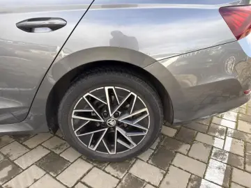 SKODA OCTAVIA 1.5 TSI MHEV Style DSG