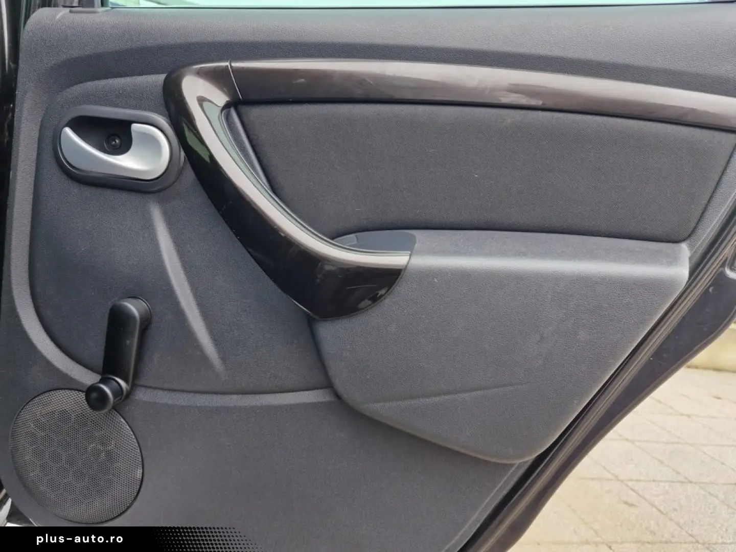 Dacia-Duster-diesel-2011-rate-fixe-avans-0