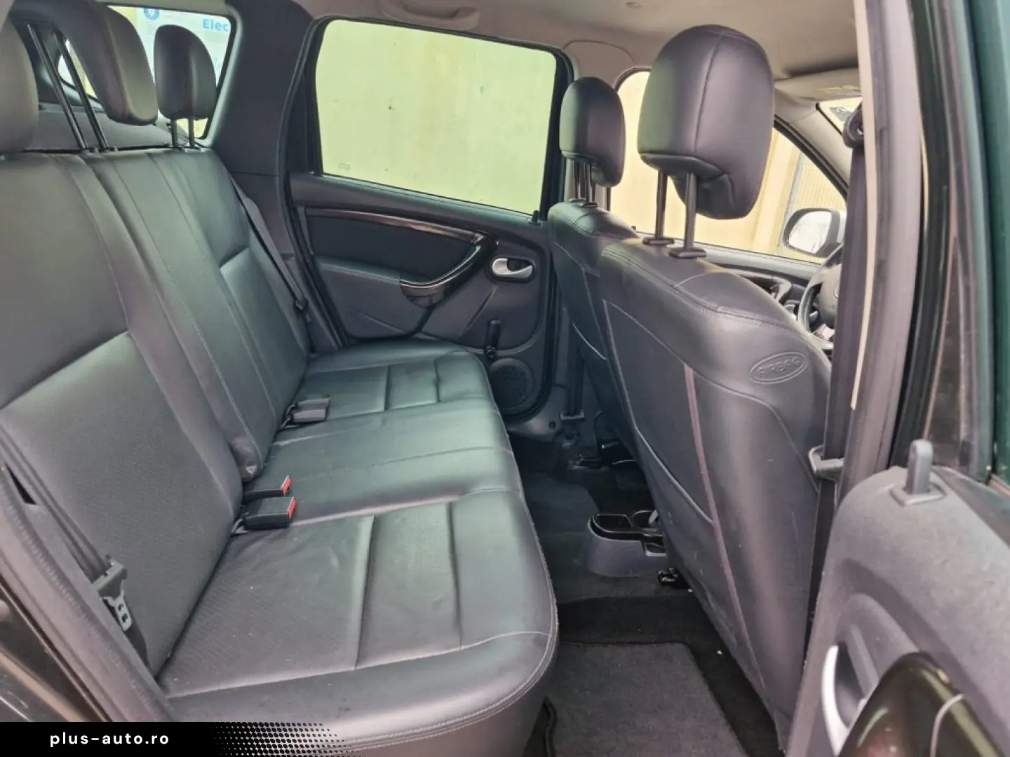 Dacia-Duster-diesel-2011-rate-fixe-avans-0