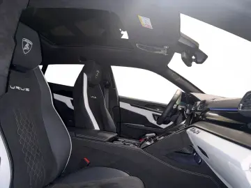 LAMBORGHINI Urus S