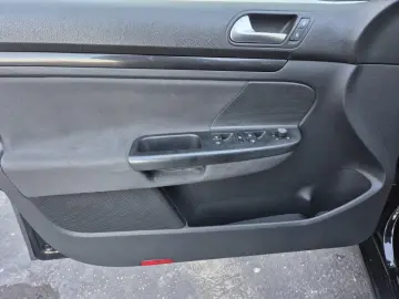 Volkswagen Golf 6 1.6   Diesel   Automat