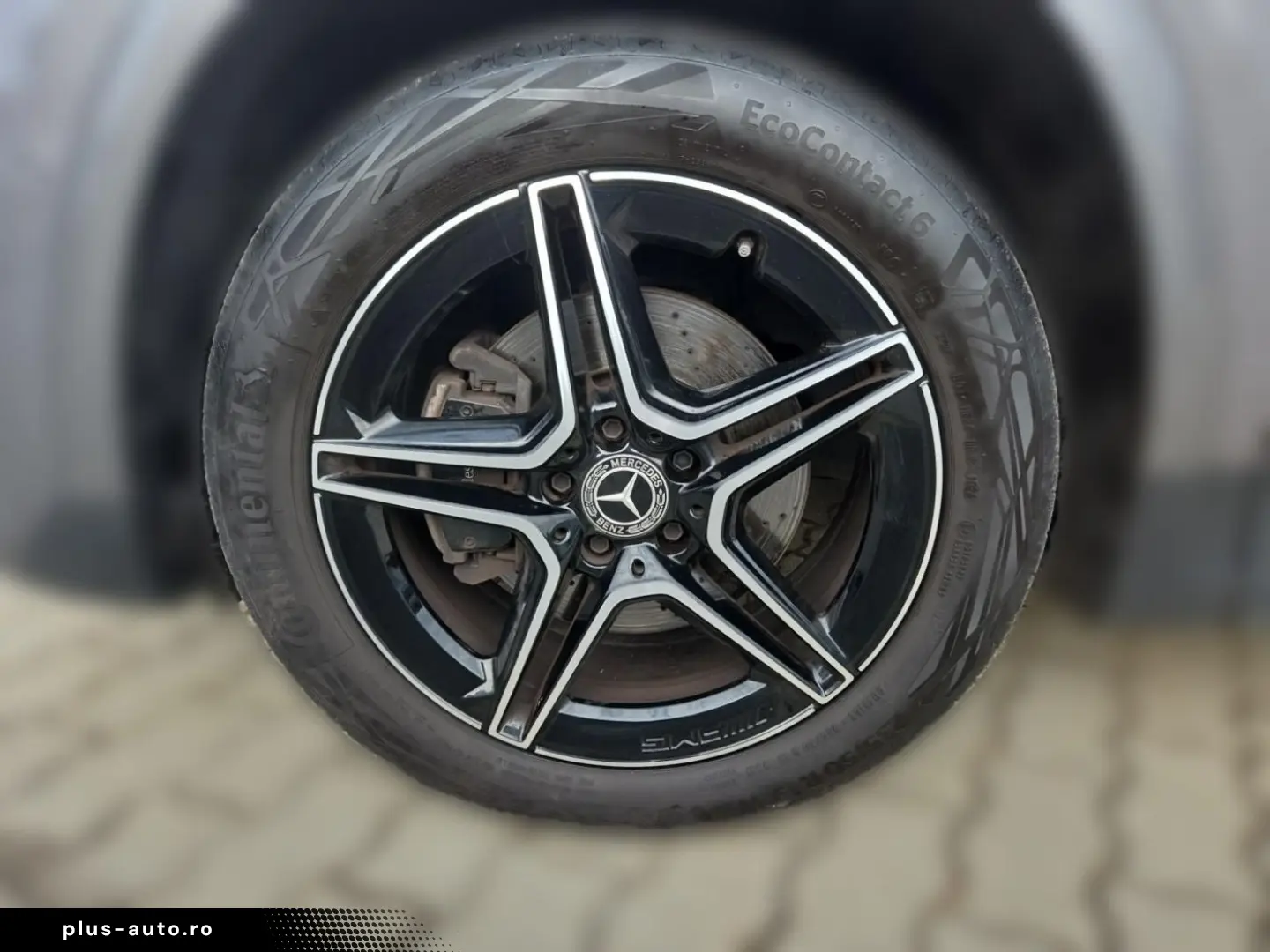 MERCEDES-BENZ GLA 200 d AMG