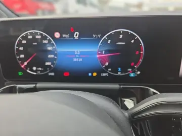 MERCEDES-BENZ GLA 200 d AMG