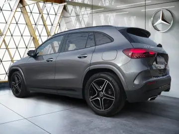 MERCEDES-BENZ GLA 200 d AMG