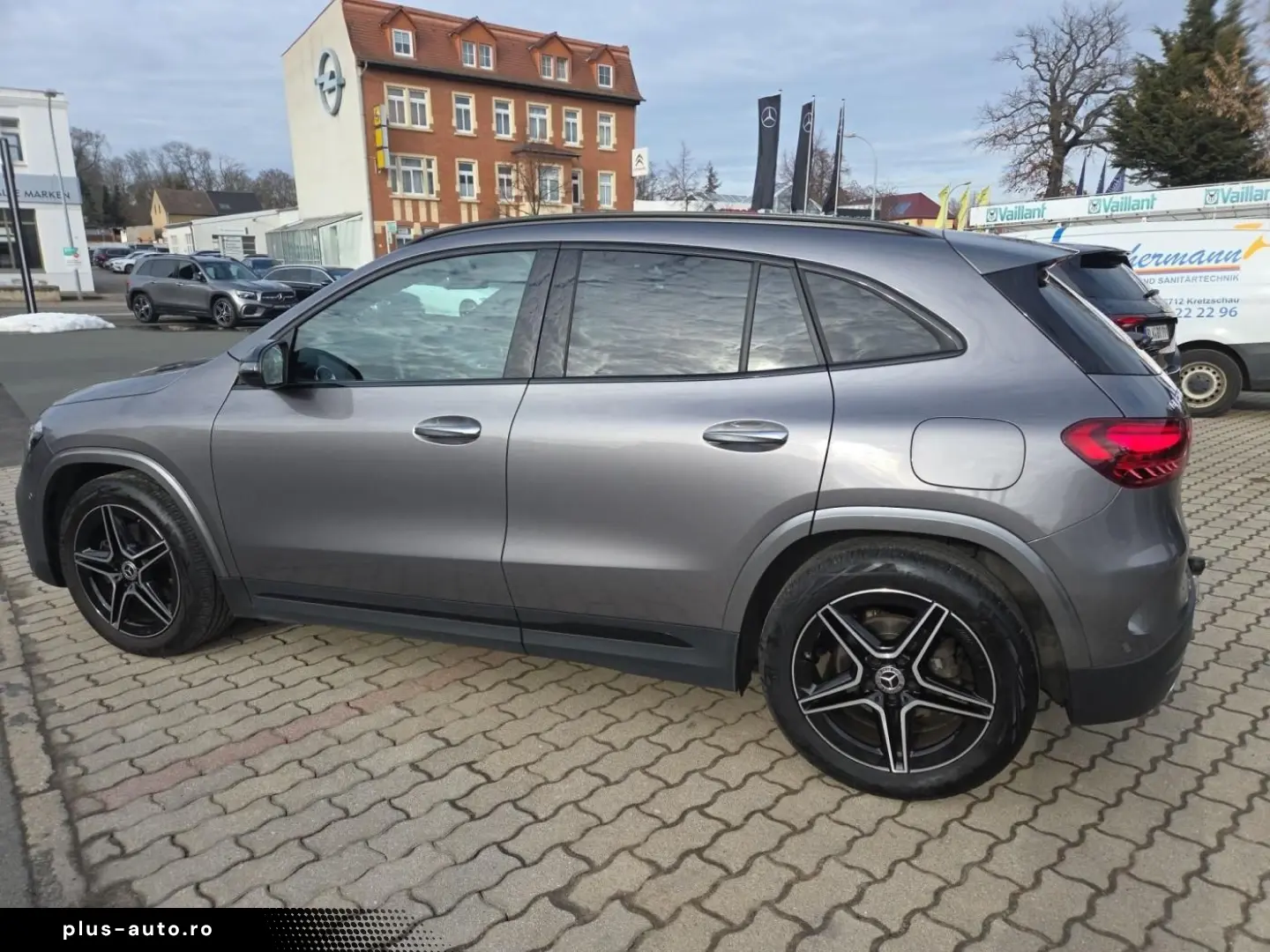 MERCEDES-BENZ GLA 200 d AMG