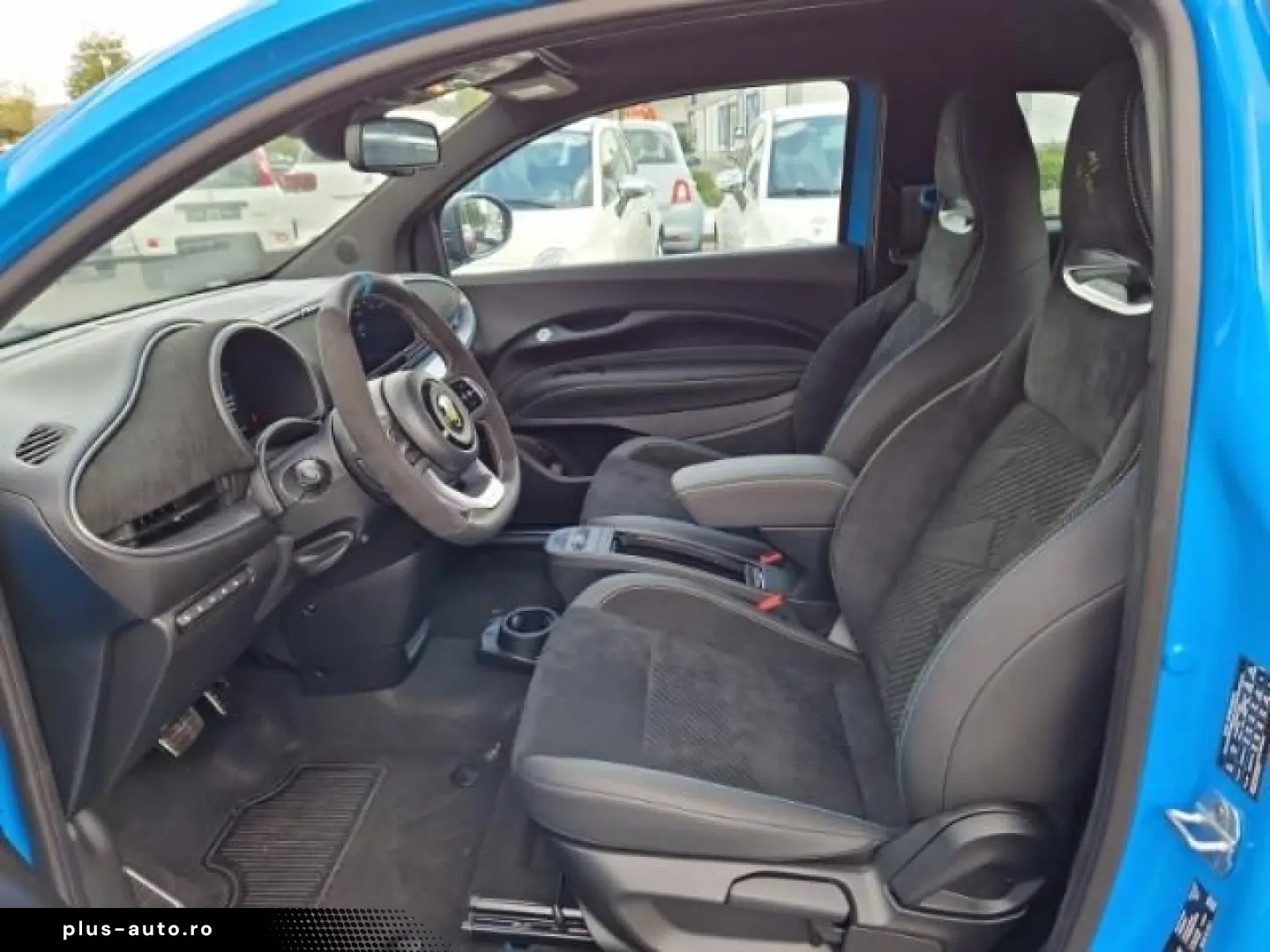 ABARTH 500e Cabrio Scorpion Alcantara uvm.