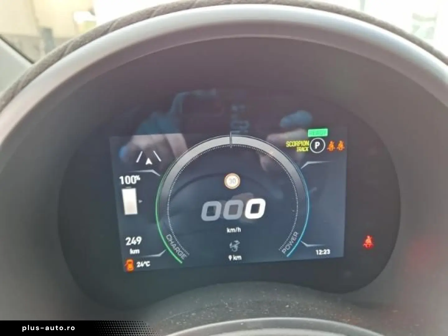 ABARTH 500e Cabrio Scorpion Alcantara uvm.