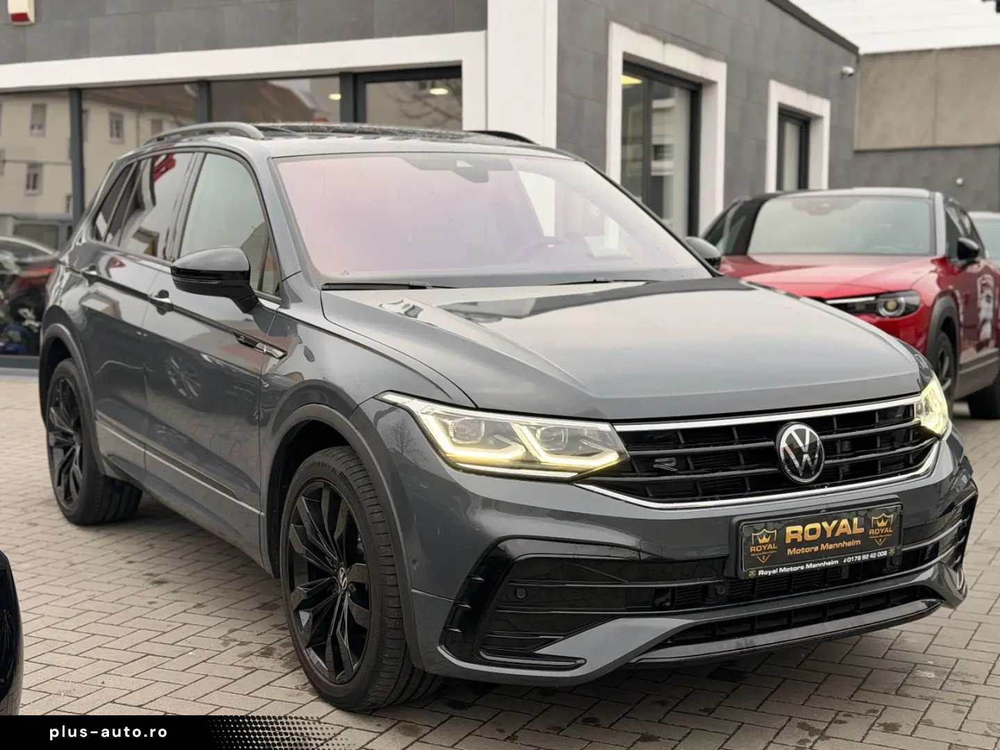 VW Tiguan R-Line 4Motion-Pano-Head Up-Matrix