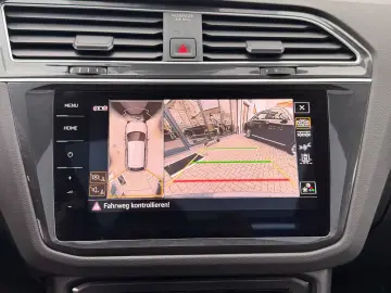 VW Tiguan R-Line 4Motion-Pano-Head Up-Matrix