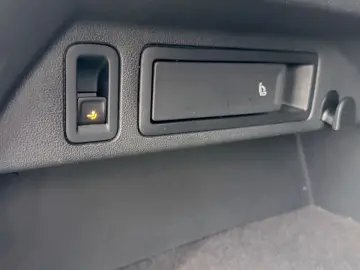 VW Tiguan R-Line 4Motion-Pano-Head Up-Matrix