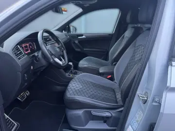 VW Tiguan R-Line 2.0TDI 4M AHK STANDH MATRIX