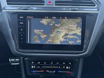 VW Tiguan R-Line 2.0TDI 4M AHK STANDH MATRIX
