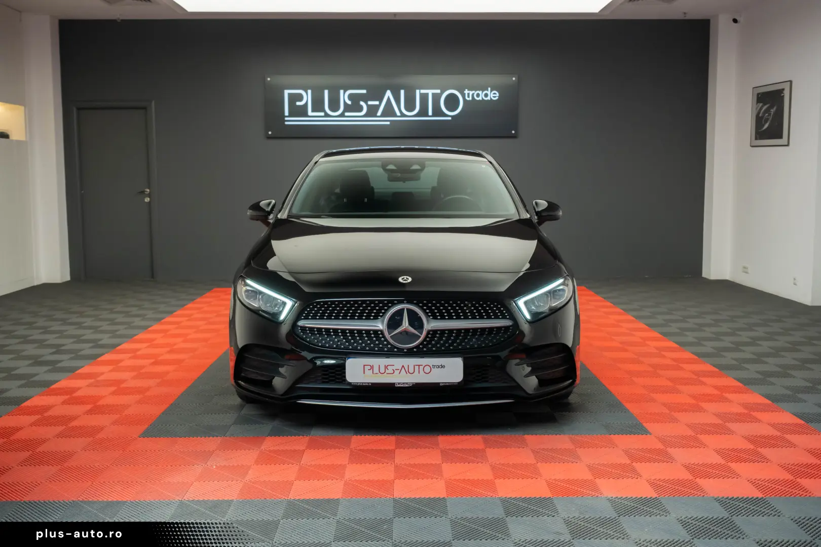 Mercedes-Benz A 180 AMG Line