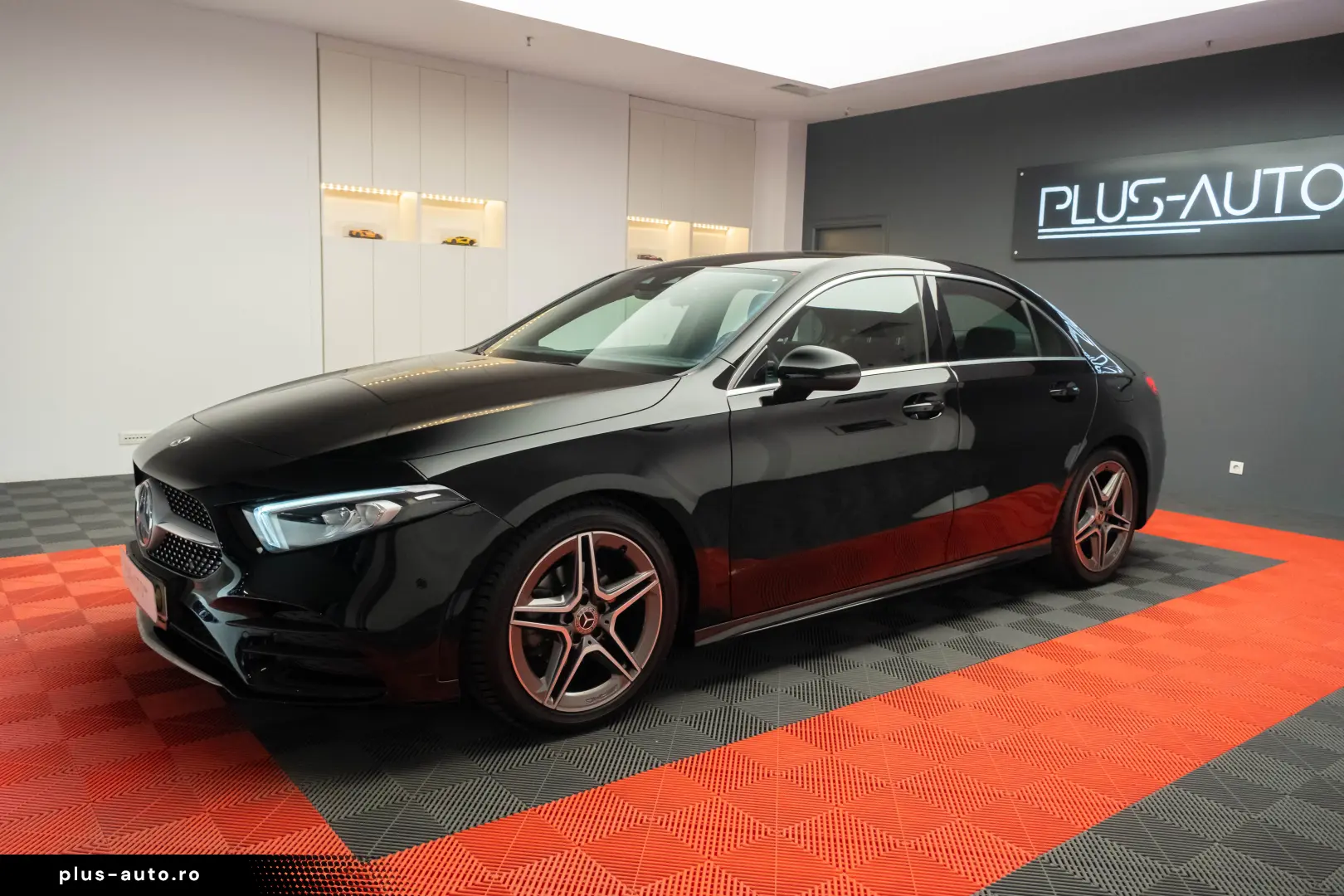 Mercedes-Benz A 180 AMG Line