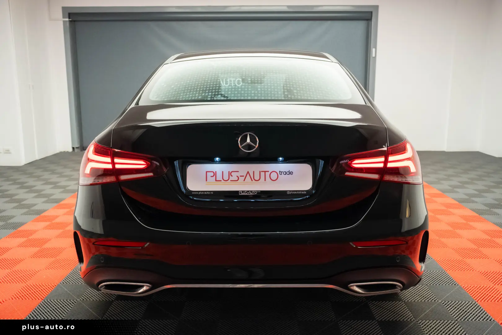 Mercedes-Benz A 180 AMG Line