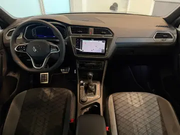 VW Tiguan R-Line 2.0 TDI 4Motion Diebsathlwarn.  AH