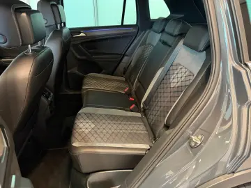 VW Tiguan R-Line 2.0 TDI 4Motion Diebsathlwarn.  AH