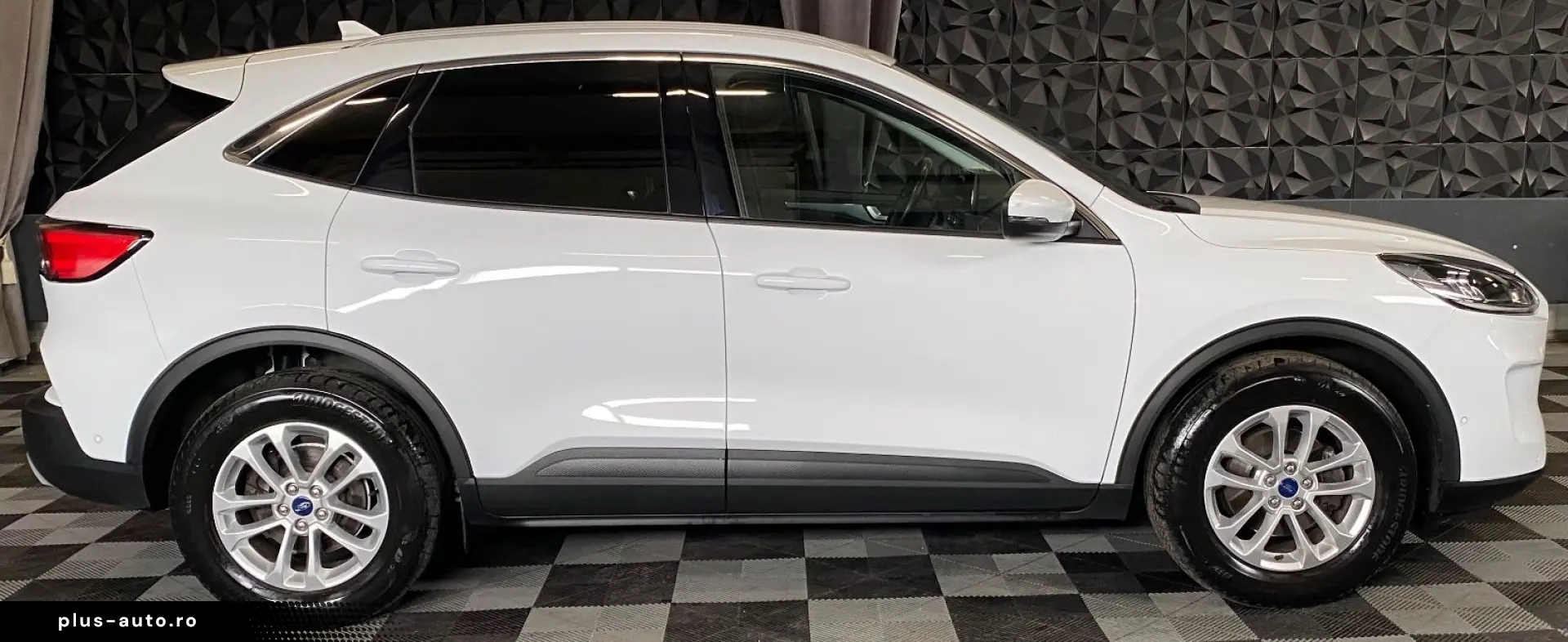 FORD Kuga Cool&Connect  Plug-in Hybrid  Navi  Klima