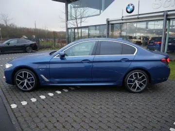 BMW 530e xDrive Limousine M Sportpaket Head-Up DAB