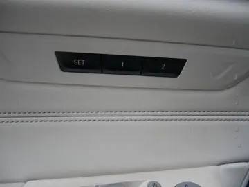 BMW 530e xDrive Limousine M Sportpaket Head-Up DAB