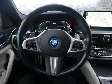 BMW 530e xDrive Limousine M Sportpaket Head-Up DAB