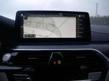 BMW 530e xDrive Limousine M Sportpaket Head-Up DAB