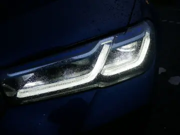 BMW 530e xDrive Limousine M Sportpaket Head-Up DAB