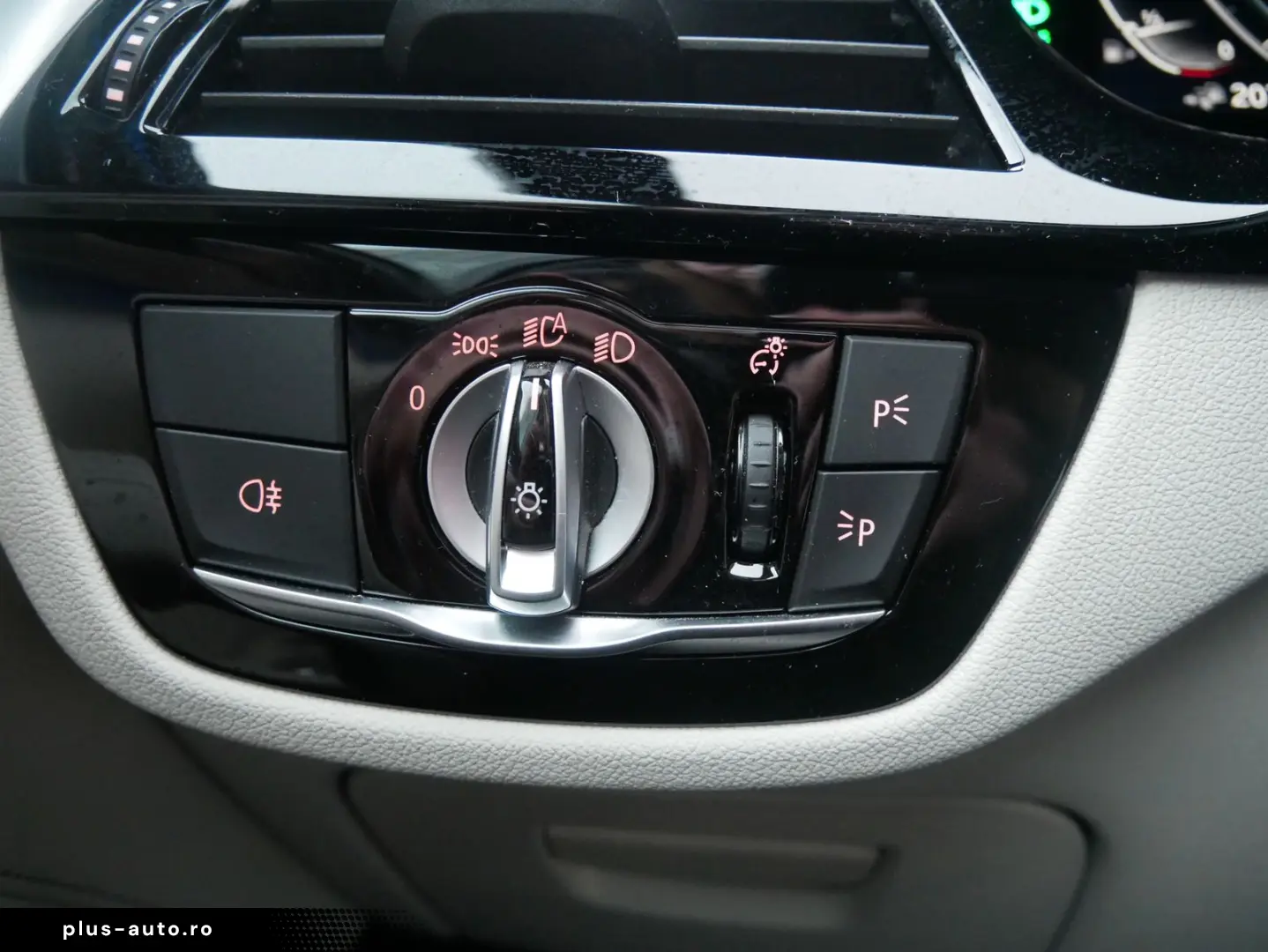 BMW 530e xDrive Limousine M Sportpaket Head-Up DAB