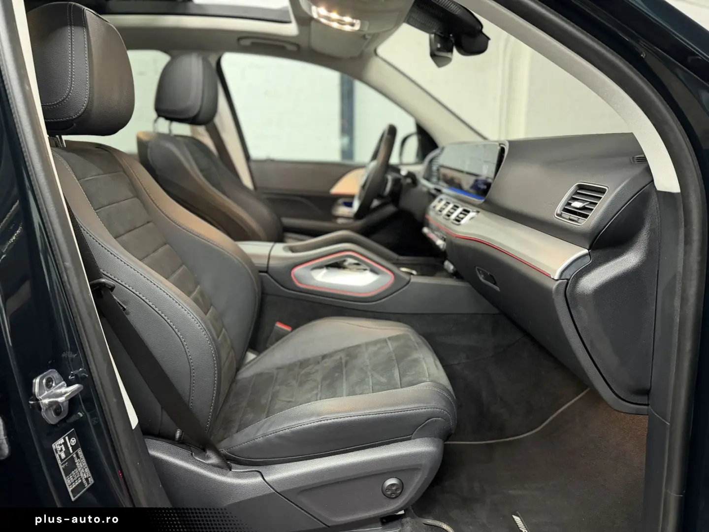 MERCEDES-BENZ GLE 300 d 4M