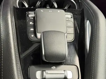 MERCEDES-BENZ GLE 300 d 4M